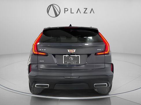 Used 2025 Cadillac XT4 Premium Luxury image 5