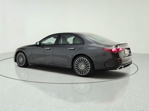 Used 2026 Mercedes-Benz E 450 4MATIC Sedan image 7