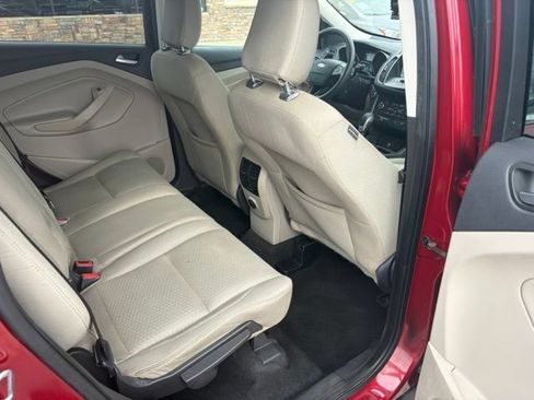 Used 2019 Ford Escape SE FWD image 31