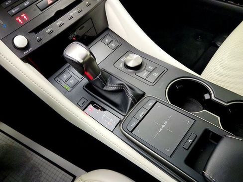 Used 2022 Lexus RC 350 F Sport RWD image 17