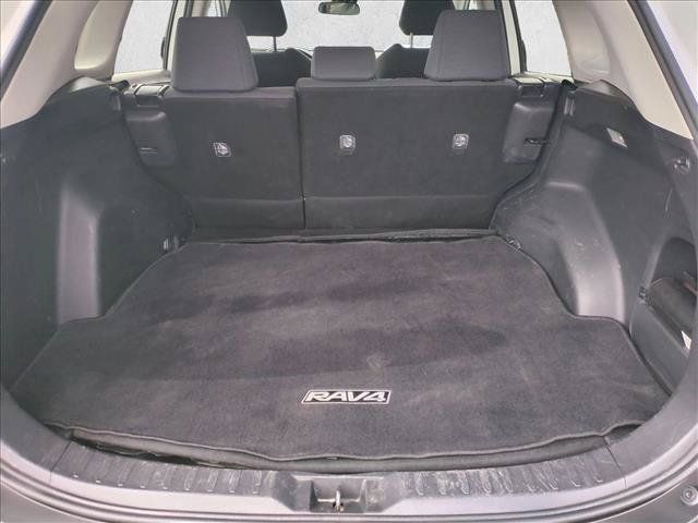 Used 2020 Toyota RAV4 LE w/ Carpet Mat Package FWD image 6
