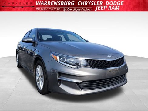 Used 2018 Kia Optima LX w/ 17" Alloy Wheels Package FWD image 1