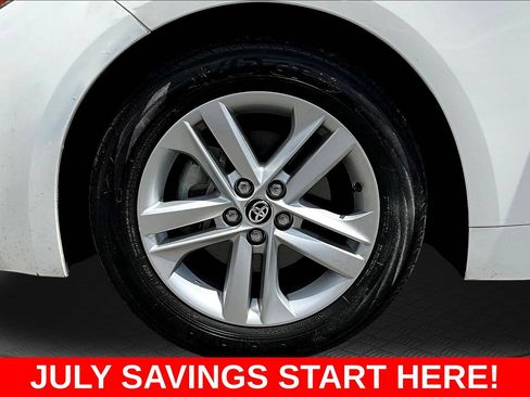 Used 2022 Toyota Corolla SE FWD image 43