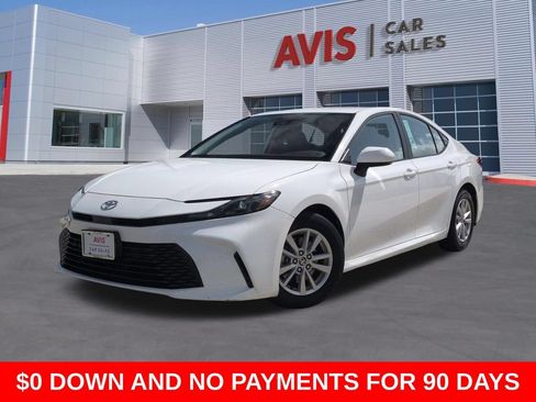 Used 2025 Toyota Camry LE FWD image 1