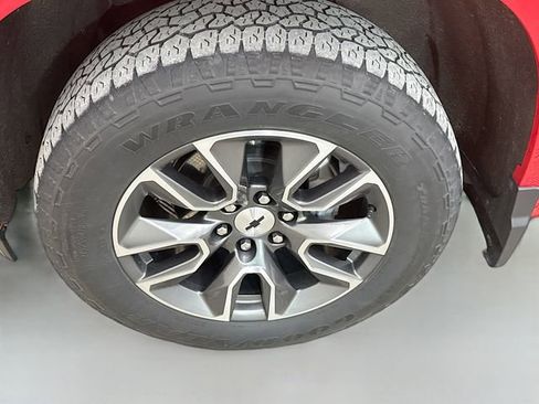 Used 2022 Chevrolet Silverado 1500 RST w/ Z71 Off-Road Package AWD/4WD image 34