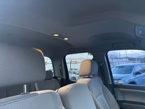 Used 2016 Chevrolet Silverado 1500 Custom w/ Custom Convenience Package image 17