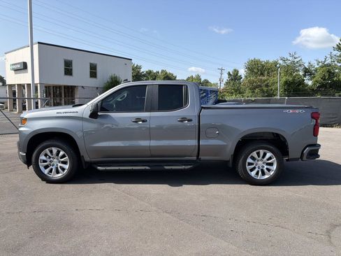 Certified 2020 Chevrolet Silverado 1500 Custom w/ Custom Value Package AWD/4WD image 4