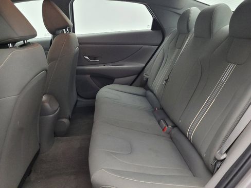 Used 2023 Hyundai Elantra SEL w/ Convenience Package FWD image 18