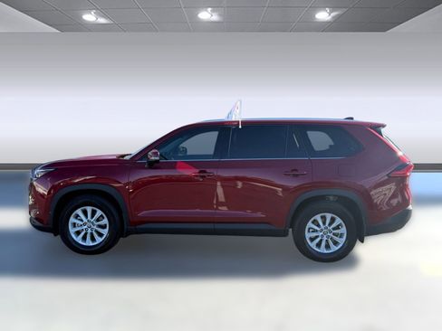Certified 2024 Toyota Grand Highlander XLE image 2
