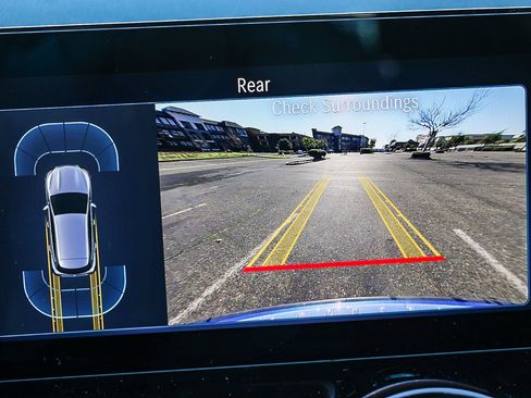 Certified 2025 Mercedes-Benz GLA 250 4MATIC image 24