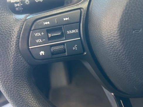Used 2024 Honda HR-V LX image 14