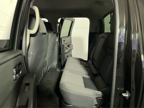 Certified 2025 Nissan Frontier SV AWD/4WD image 23
