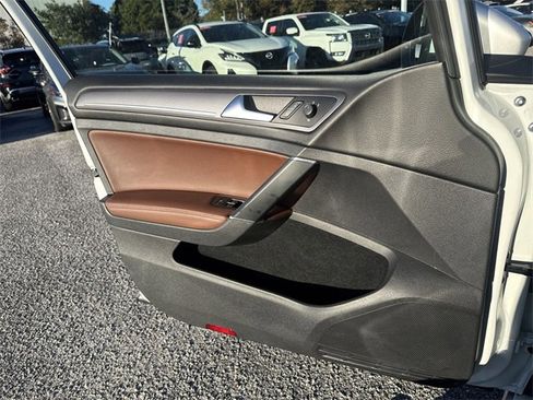 Used 2018 Volkswagen Golf Alltrack SEL image 25