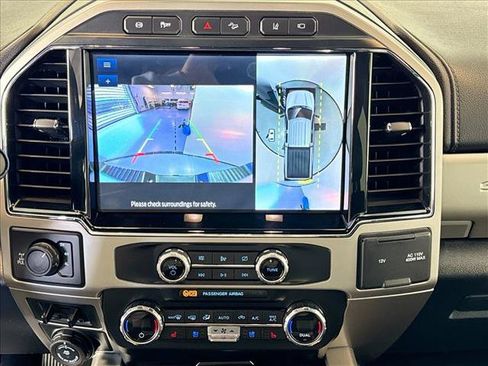 Used 2022 Ford F250 Lariat w/ Lariat Value Package AWD/4WD image 17