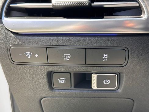 Used 2024 Hyundai Palisade Calligraphy image 35