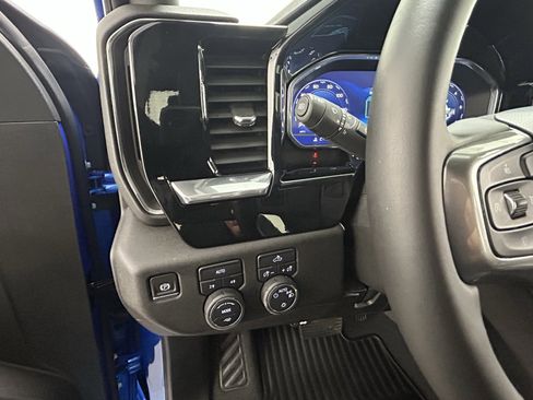Used 2025 Chevrolet Silverado 1500 LT image 26