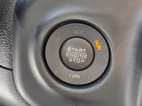 Used 2023 Jeep Wrangler Unlimited Sport AWD/4WD image 19