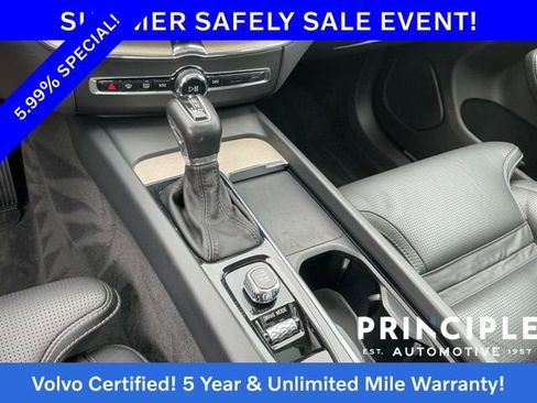Certified 2025 Volvo XC60 T8 Ultra AWD/4WD image 20
