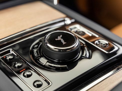 New 2026 Rolls-Royce Cullinan AWD/4WD image 40
