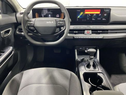 New 2026 Kia K4 LXS FWD image 12