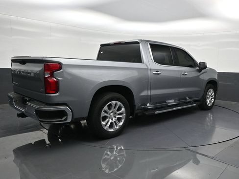 Used 2024 Chevrolet Silverado 1500 LTZ RWD image 5