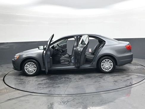 Used 2014 Volkswagen Jetta S image 41