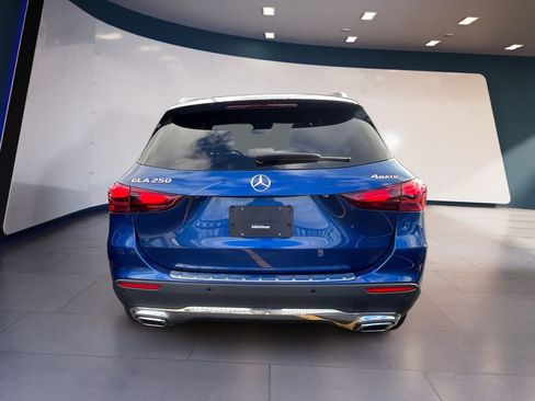 Certified 2025 Mercedes-Benz GLA 250 4MATIC image 4