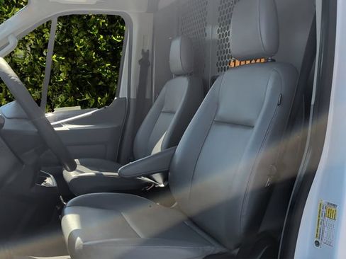 Used 2018 Ford Transit 250 148 Medium Roof RWD image 9