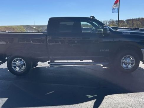 Used 2024 RAM 2500 Big Horn w/ Bed Utility Group image 6