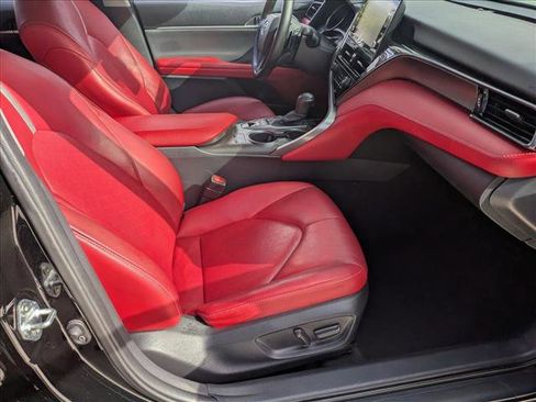 Used 2021 Toyota Camry XSE image 17