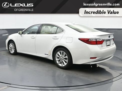 Used 2014 Lexus ES 300h w/ Luxury Package w/Bamboo Trim FWD image 6