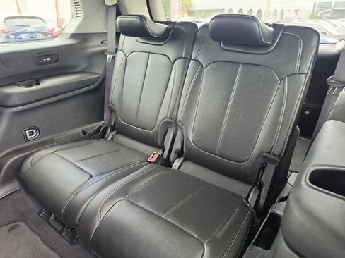 Used 2023 Jeep Grand Cherokee L Limited w/ Luxury Tech Group II RWD image 12