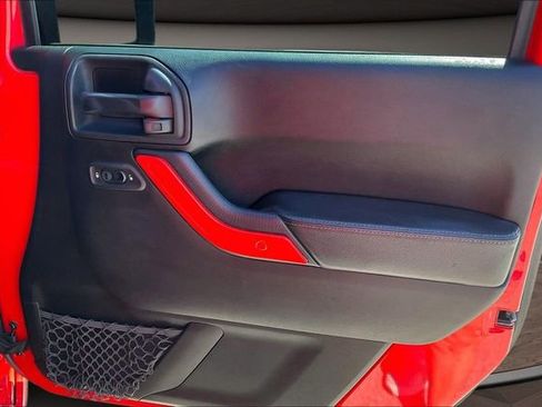 Used 2018 Jeep Wrangler Unlimited Altitude image 21