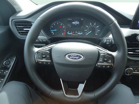 Used 2022 Ford Escape SE w/ Convenience Package image 12
