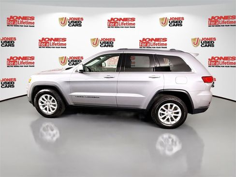 Used 2021 Jeep Grand Cherokee Laredo image 13