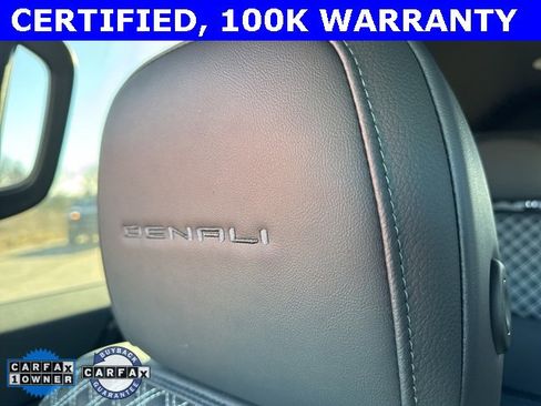 Used 2024 GMC Acadia Denali w/ Super Cruise Package image 16