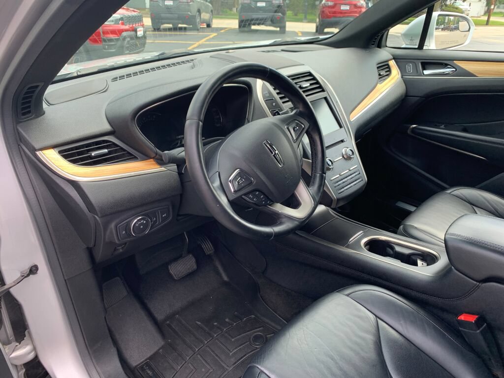 Used 2015 Lincoln MKC FWD w/ Equipment Group 101A Select image 15