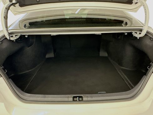 Used 2025 Toyota Camry SE FWD image 30