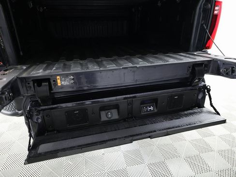 Used 2024 GMC Sierra 2500 Denali Ultimate image 10