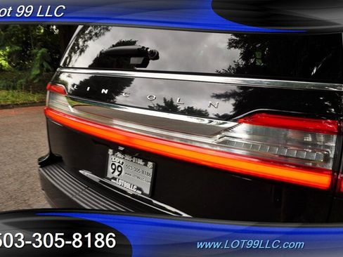 Used 2018 Lincoln Navigator L Reserve w/ Technology Package AWD/4WD image 38