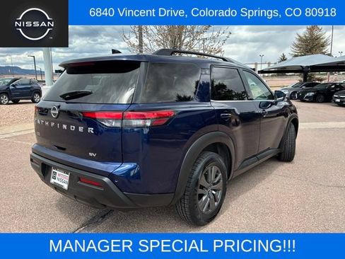 Used 2024 Nissan Pathfinder SV FWD image 7