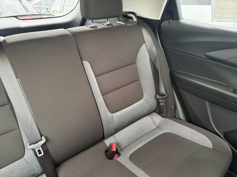 Used 2025 Chevrolet TrailBlazer LT image 35