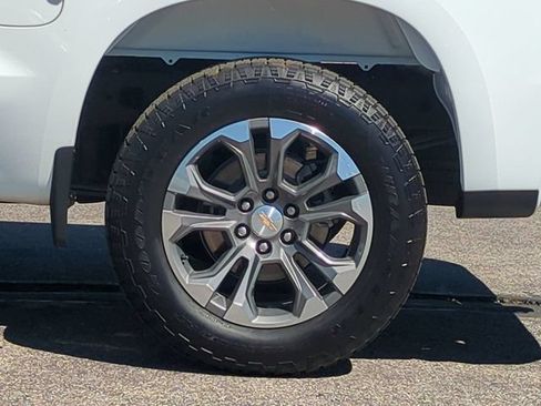 Certified 2026 Chevrolet Silverado 1500 LT AWD/4WD image 37