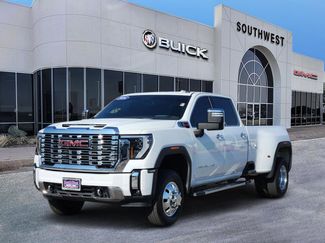 Used 2024 GMC Sierra 3500 Denali w/ Denali Reserve Package video 2