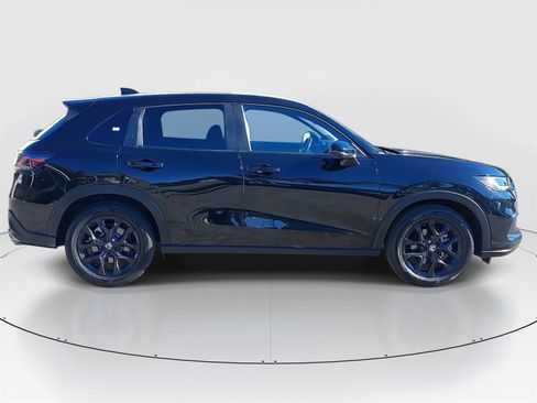 Used 2023 Honda HR-V Sport image 4