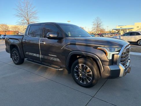 Used 2022 Toyota Tundra Limited image 7