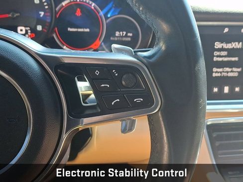 Used 2019 Porsche Panamera RWD image 28
