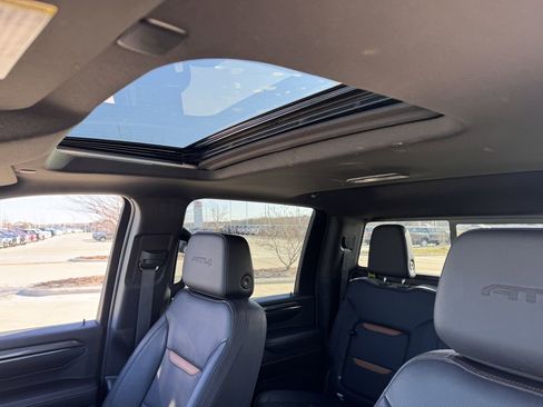 Used 2024 GMC Sierra 2500 AT4 w/ AT4 Premium Plus Package AWD/4WD image 24