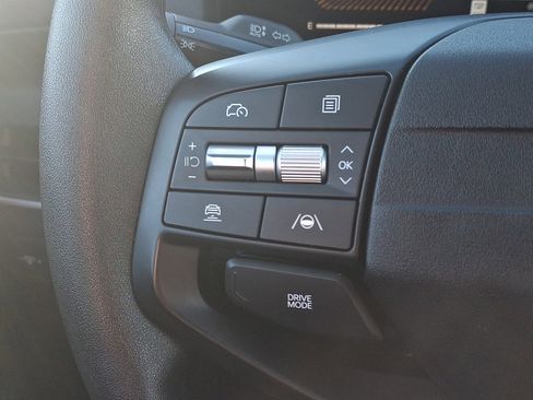 Used 2025 Kia K4 LXS image 19