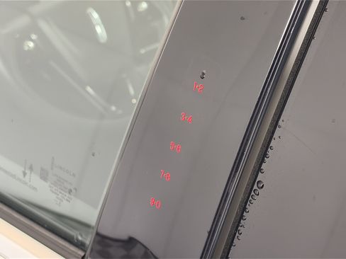 Used 2022 Lincoln Corsair Reserve w/ Sport Package image 18